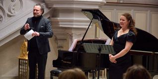 Pianist Götz Payer und Sopranistin Siri Karoline Thornhill.